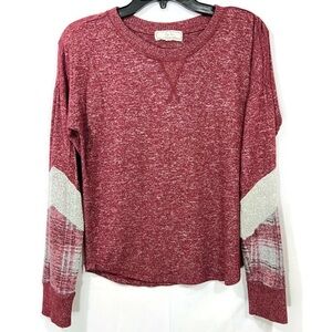 Hippie Rose plaid sleeve sweater size M